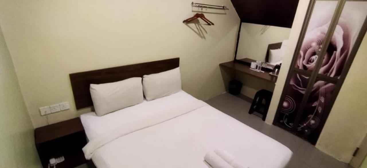 Dream House Hotel Skudai Exterior foto
