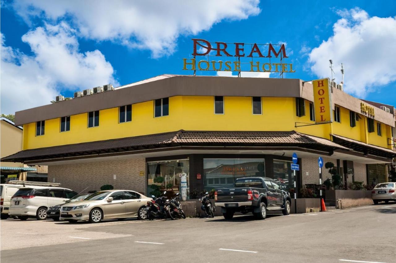 Dream House Hotel Skudai Exterior foto