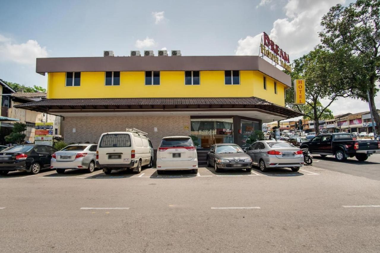 Dream House Hotel Skudai Exterior foto